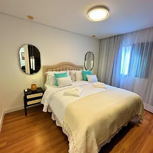Nacoes Unidas - Luxury Hotel